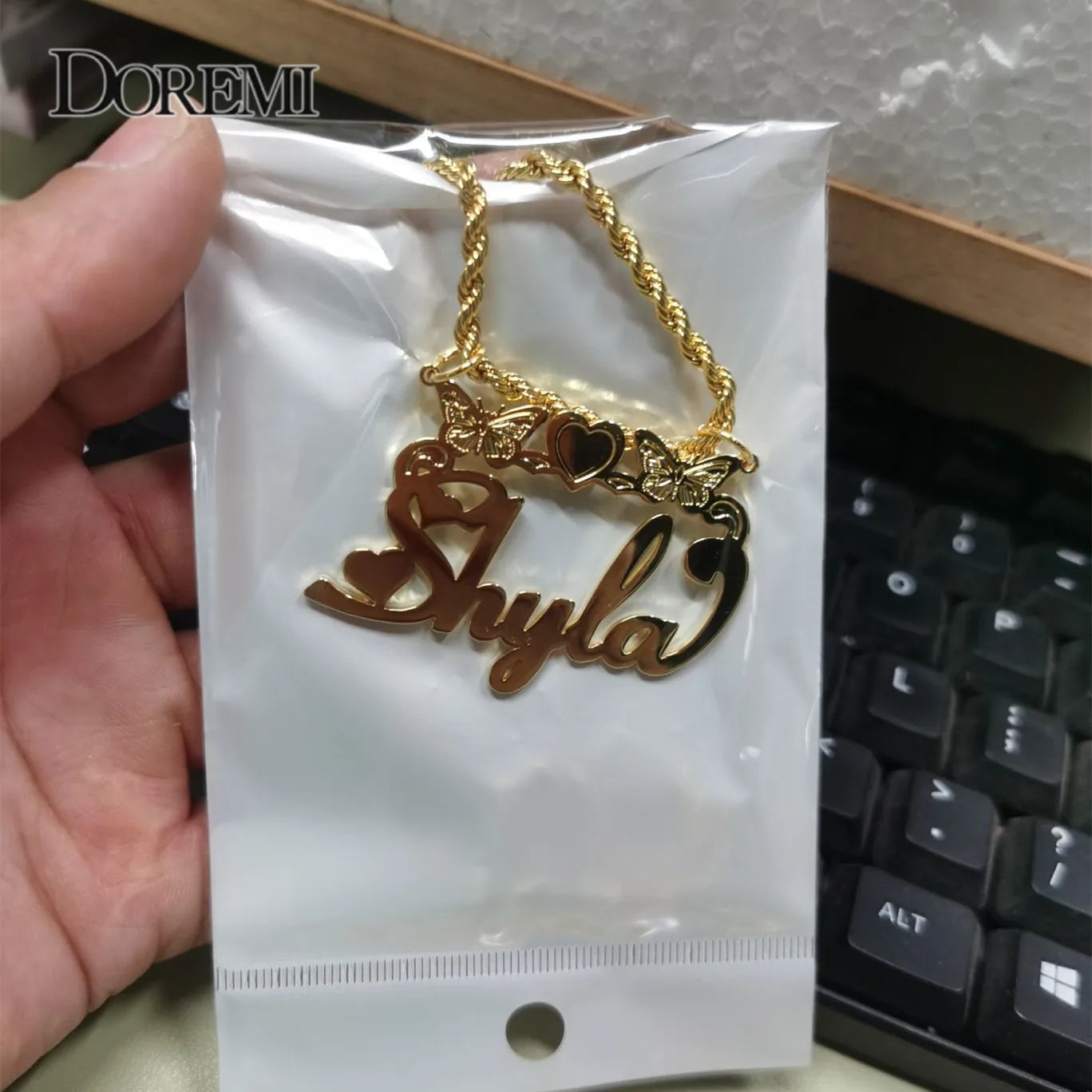 New Custom Jewelry Name Necklace with Butterfly Pendant